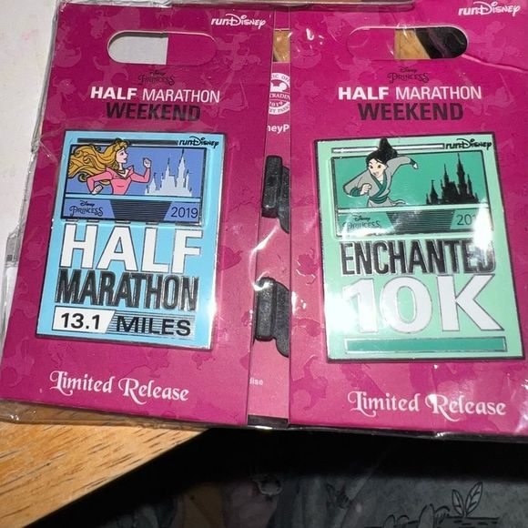 RUNDISNEY 2019 Princess Half Marathon Set of 3 Pins NIP - Picture 1 of 2